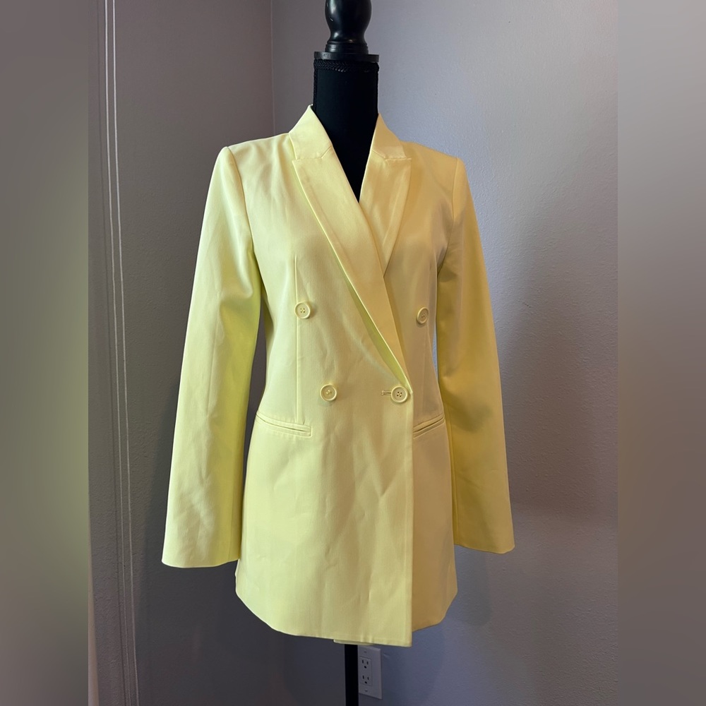 BCBGMaxAzria Size XS LemonLime Yellow Blazer